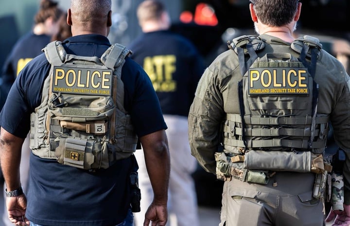 Feds Create Drone No Fly Zone That Would Stop People Filming ICE
